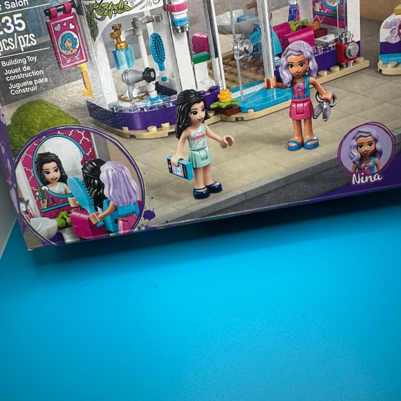 New LEGO 41391 Friends Heartlake City Hair Salon 235 pieces Sealed Retired - Picture 2 of 11